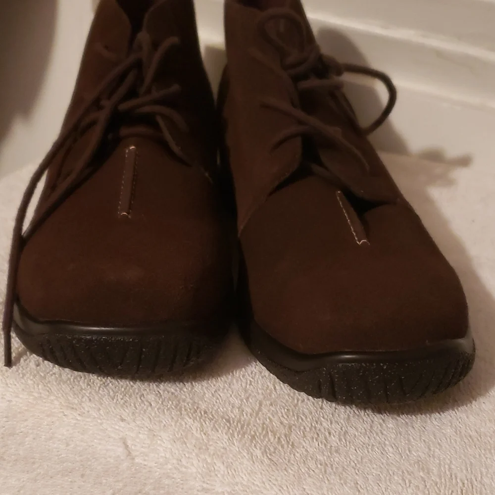 NWOT☆ DREW Ankle Boots